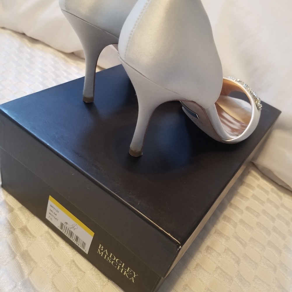 Badgley Mischka Heels - Picture 6 of 9